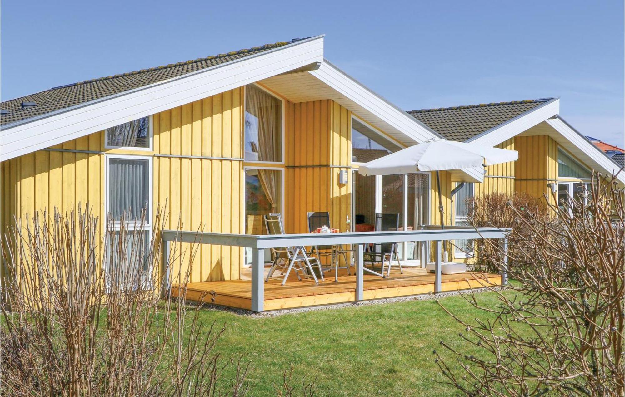 2 Bedroom Nice Home In Rechlin Exterior foto